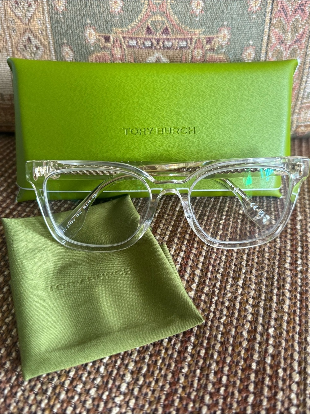 ✅Tory Burch - 1952 Transparent Pinot Lens!